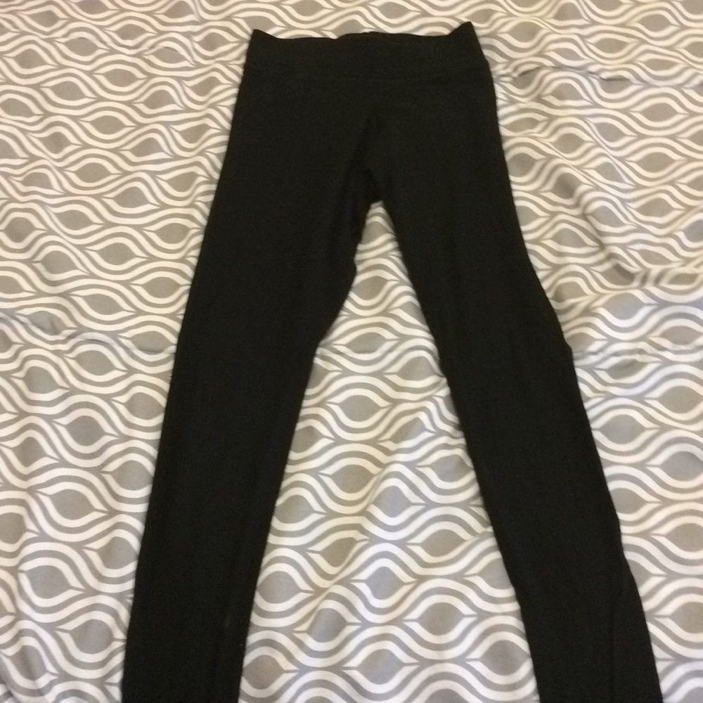 Black leggings